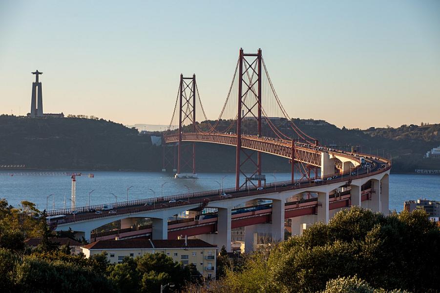 Ponte 25 de Abril
