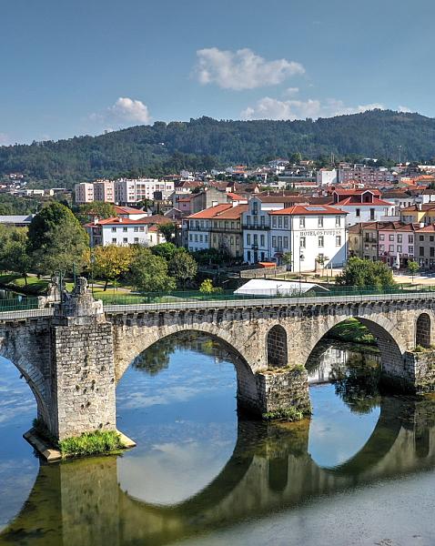 Ponte Medieval de Ponte da Barca