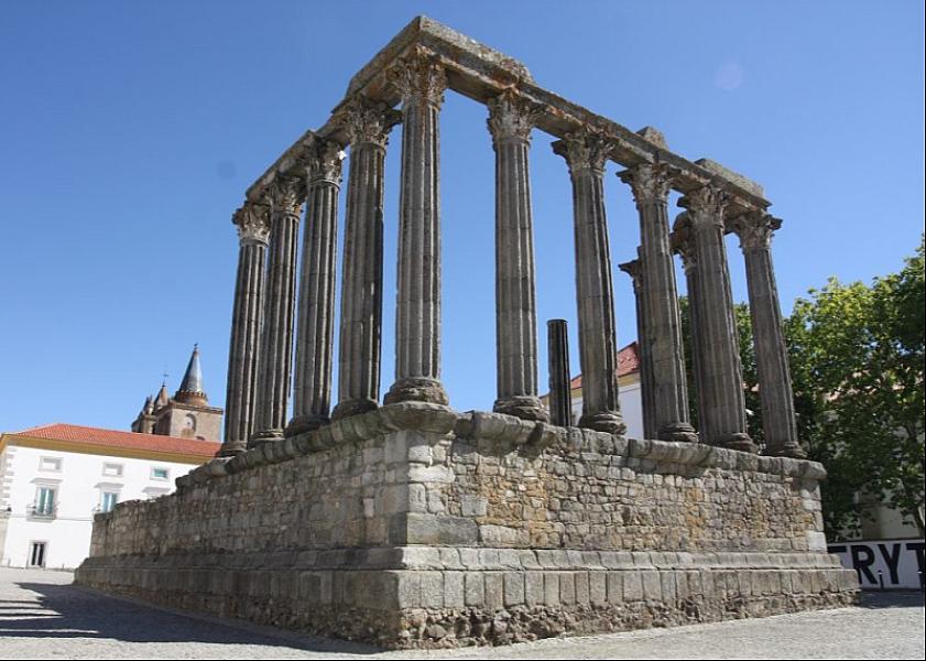 Templo Romano de Évora